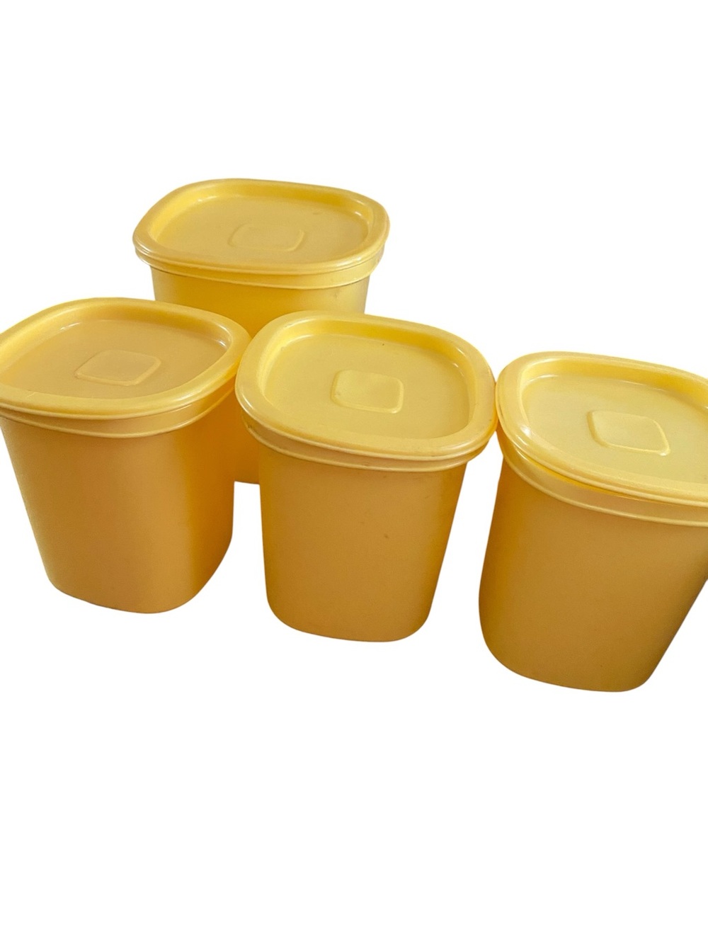 vintage YELLOW Rubbermaid Servin' Saver Food Canisters Containers 12C 6C- 4 pc